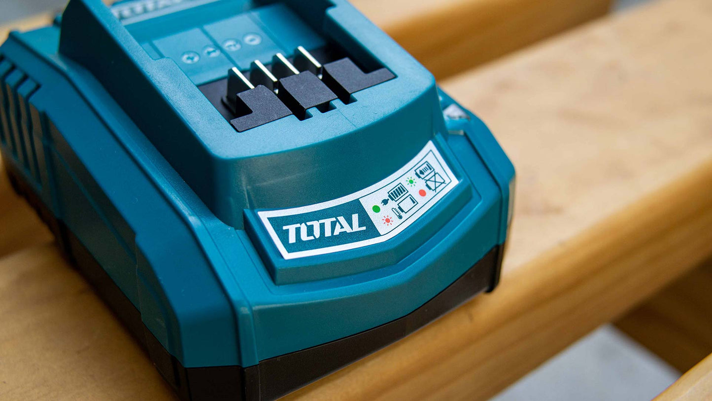 TOTAL | Chargeur intelligent rapide